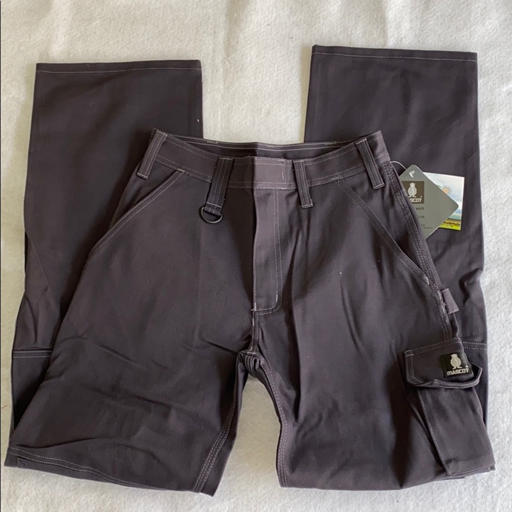 Mascot Work Jeans/Pants Size 28.5” x 32” NWT